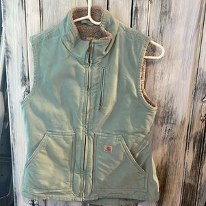Like new women’s carhartt vest XS